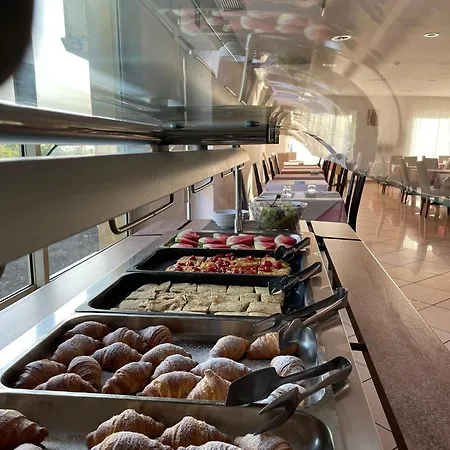 Rivadoro-spiaggia Ombrellone E Lettini-piscina-parcheggio Hotel 3*