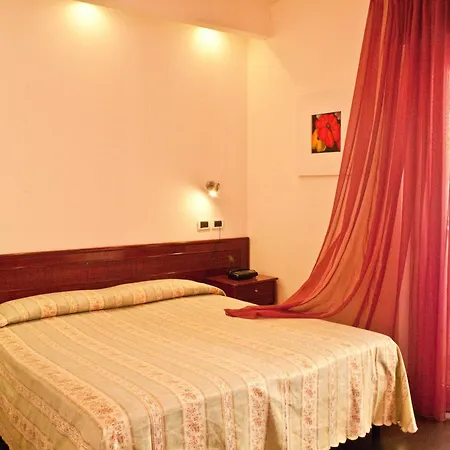 Rivadoro-spiaggia Ombrellone E Lettini-piscina-parcheggio 3* Martinsicuro