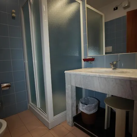 Hotel Rivadoro-spiaggia Ombrellone E Lettini-piscina-parcheggio