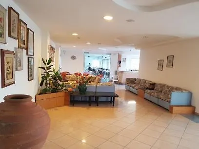 Szálloda Rivadoro-spiaggia Ombrellone E Lettini-piscina-parcheggio 3*