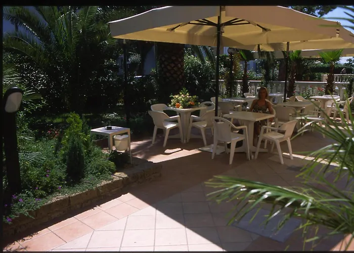 Rivadoro-spiaggia Ombrellone E Lettini-piscina-parcheggio Otel