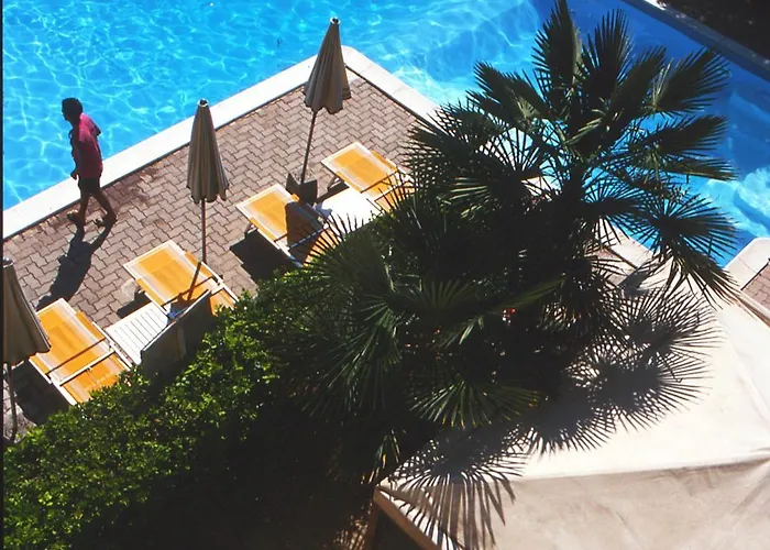 Hotel Rivadoro-spiaggia Ombrellone E Lettini-piscina-parcheggio Martinsicuro