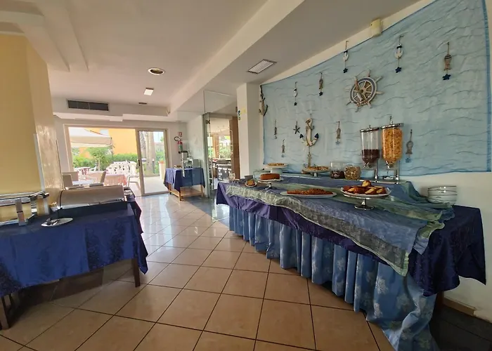 Rivadoro-spiaggia Ombrellone E Lettini-piscina-parcheggio