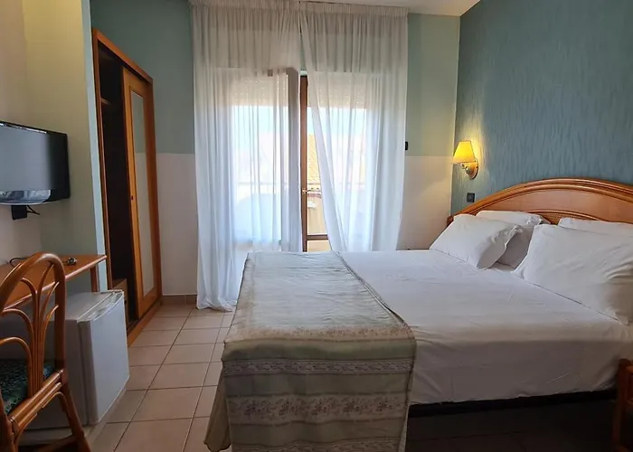 Rivadoro-spiaggia Ombrellone E Lettini-piscina-parcheggio Hotel 3*