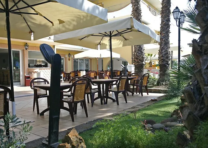 Rivadoro-spiaggia Ombrellone E Lettini-piscina-parcheggio Martinsicuro